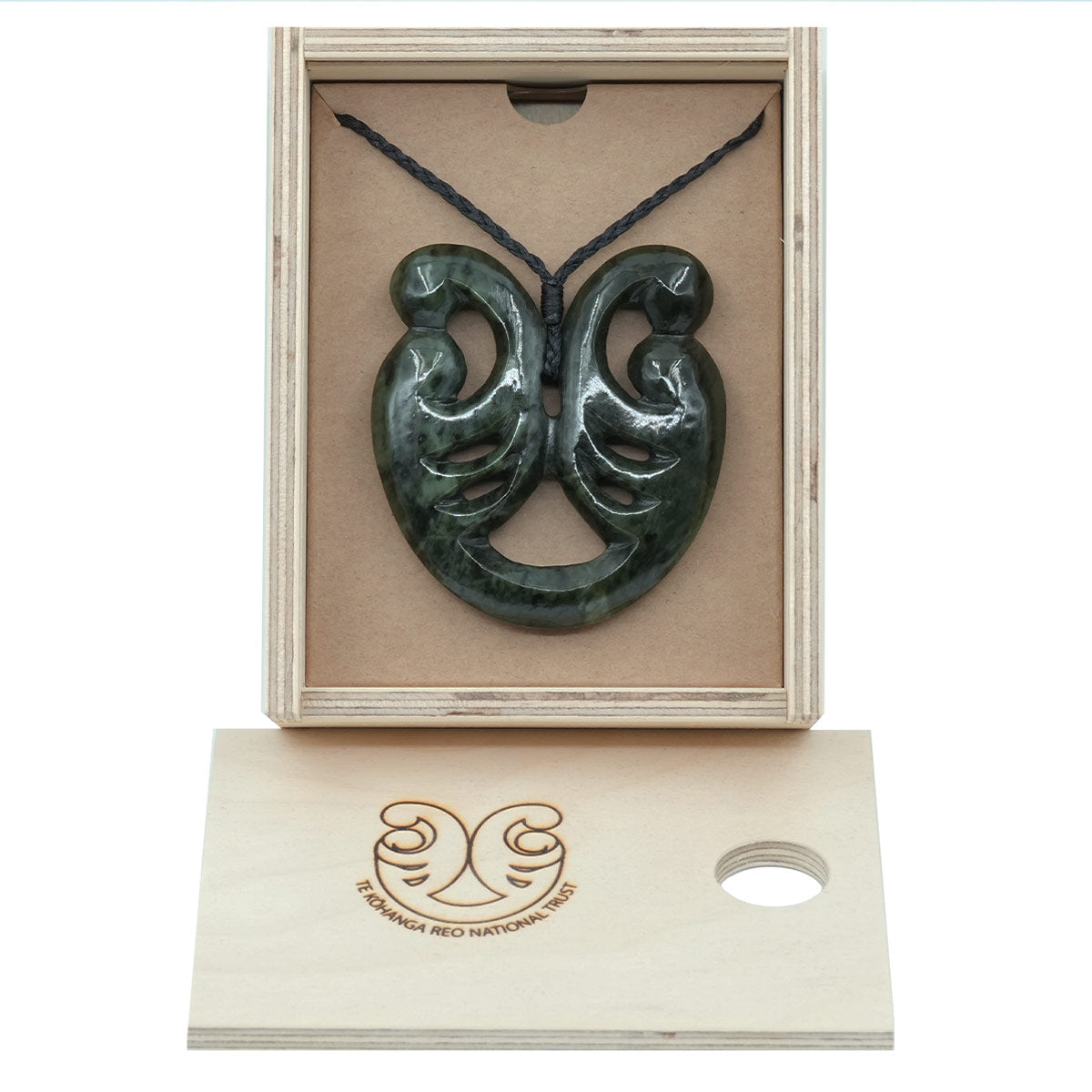 Taonga Pounamu – L24