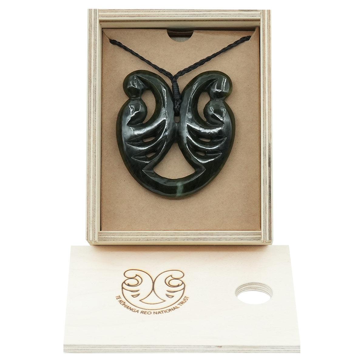 Taonga Pounamu – L44