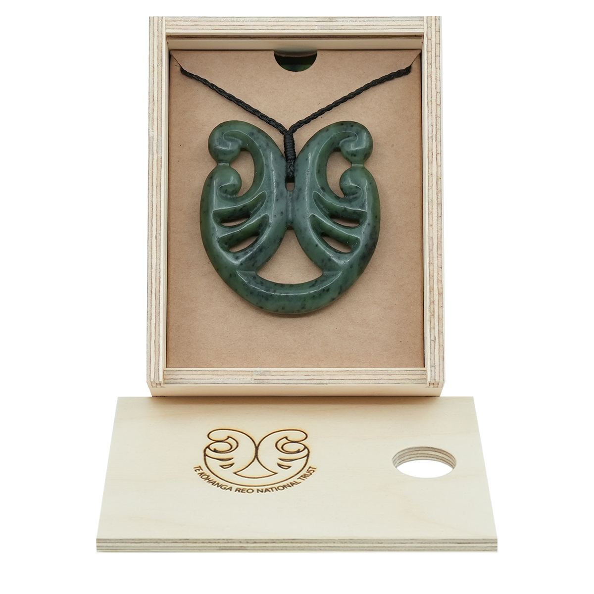 Taonga Pounamu – L182