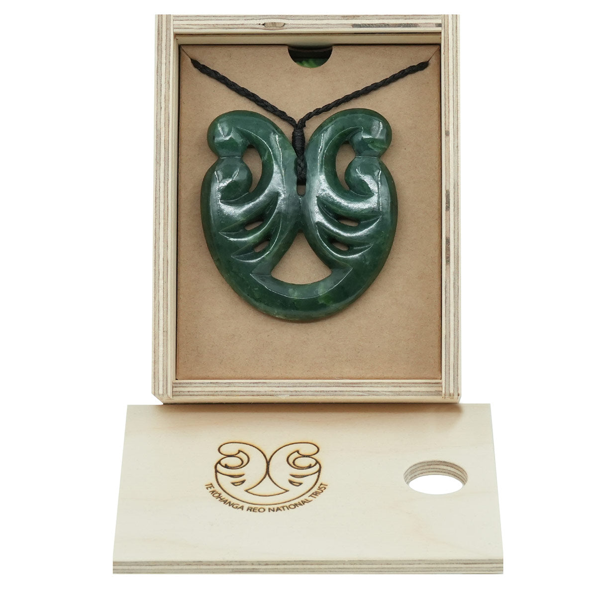 Taonga Pounamu – L100