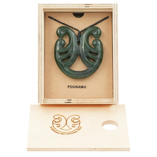 Taonga Pounamu – L112