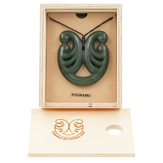 Taonga Pounamu – L114