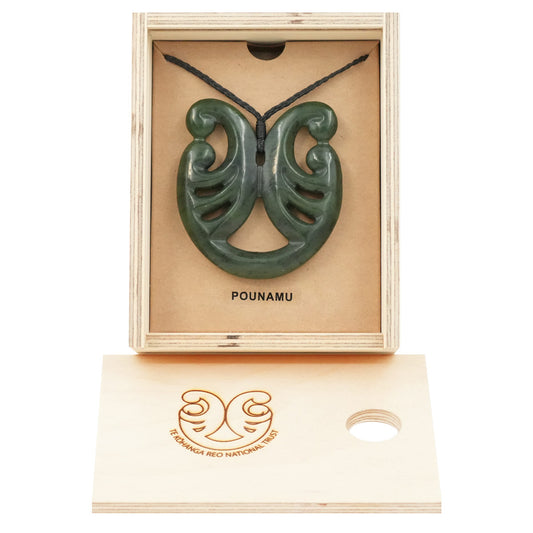 Taonga Pounamu – L115