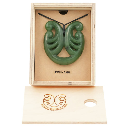 Taonga Pounamu – L129