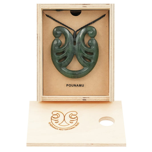 Taonga Pounamu – L137