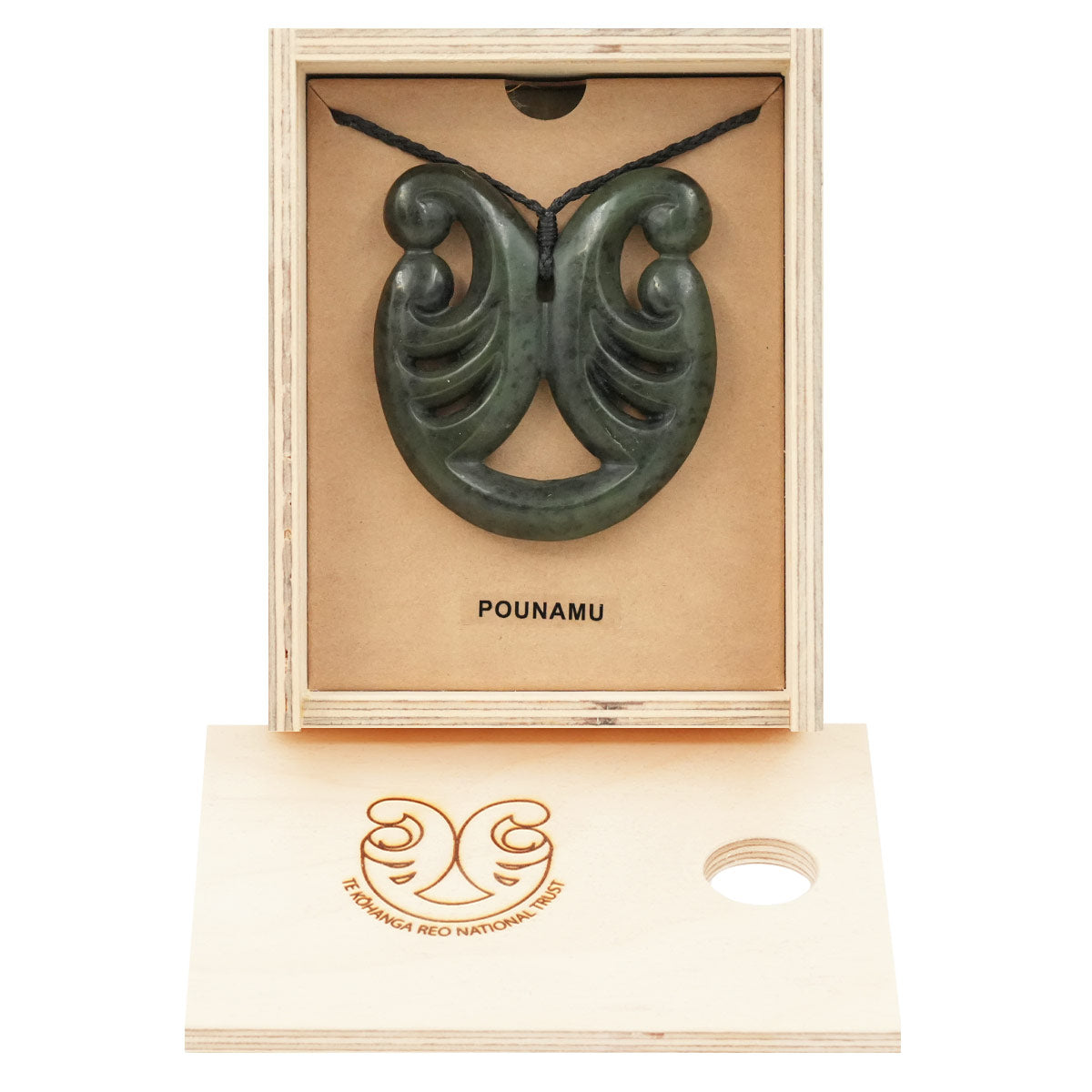 Taonga Pounamu – L141