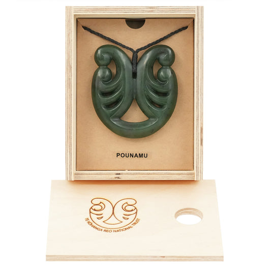 Taonga Pounamu – L147