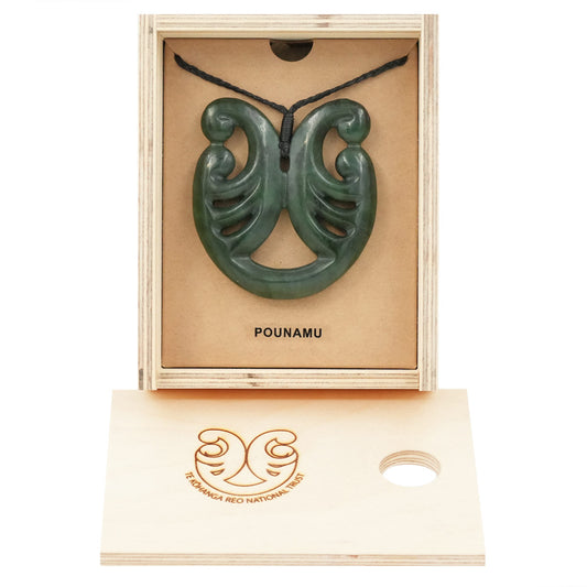 Taonga Pounamu – L152