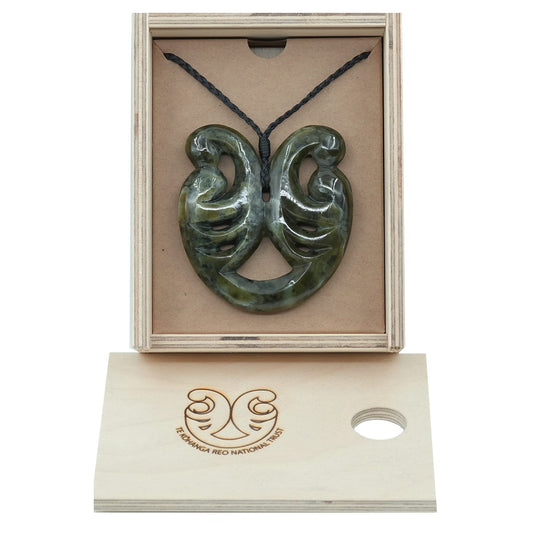 Taonga Pounamu – L17