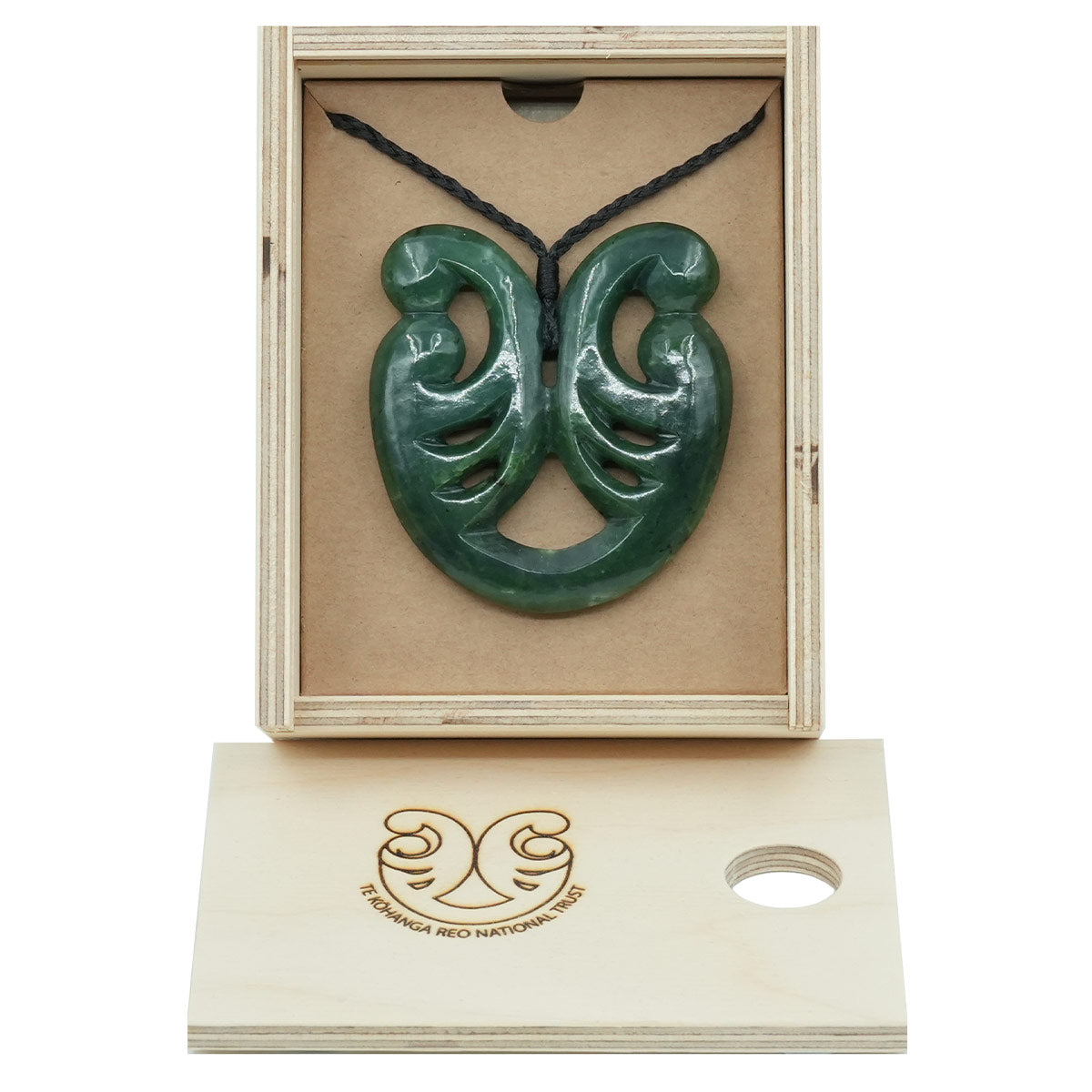 Taonga Pounamu – L41