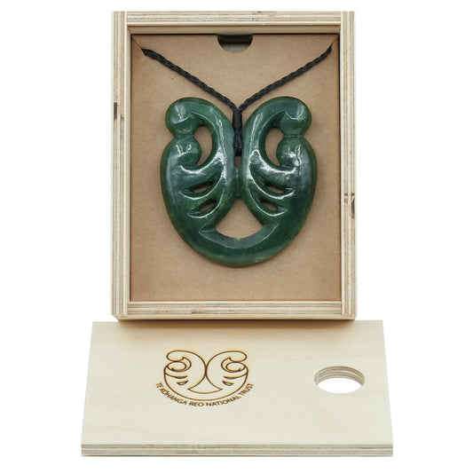 Taonga Pounamu – L41