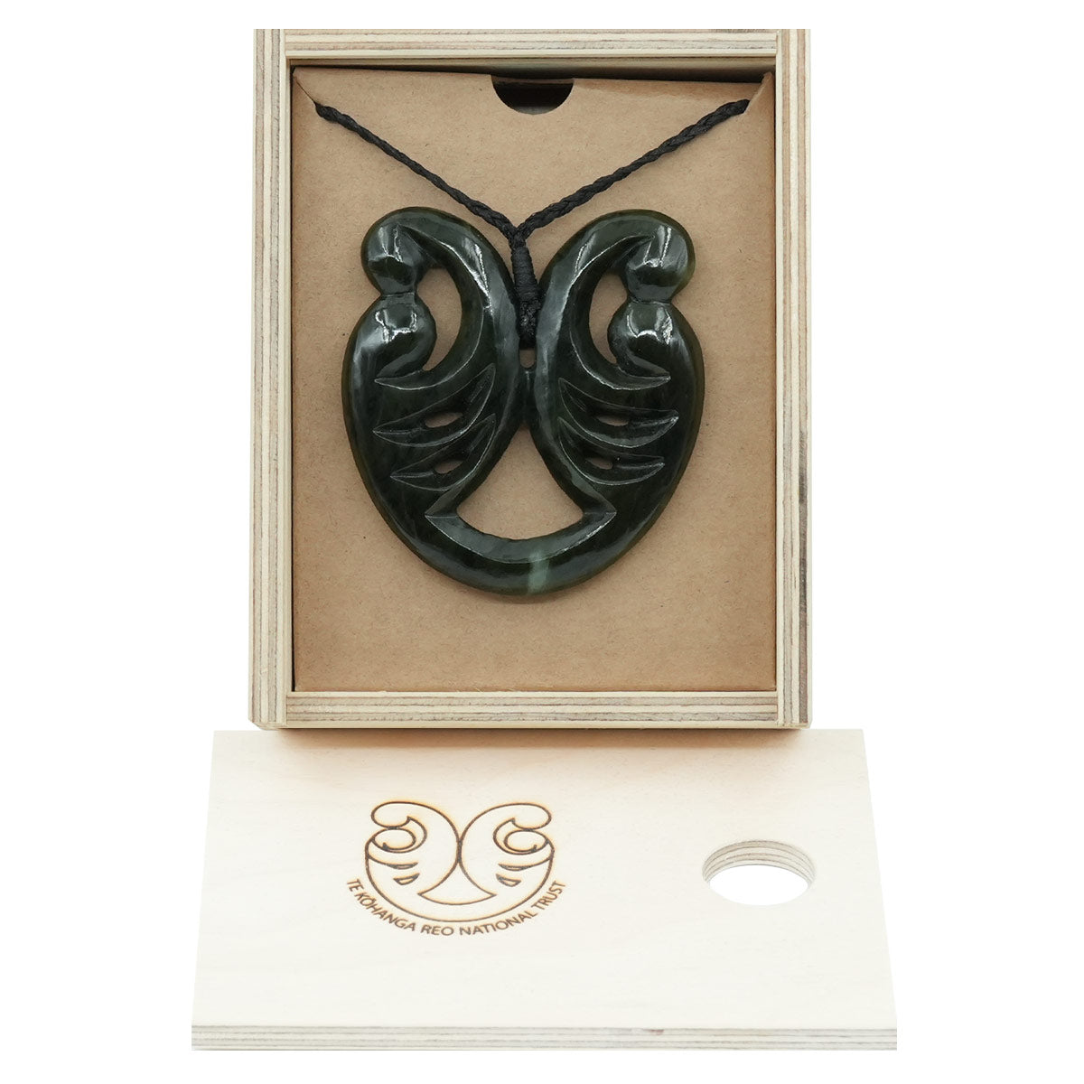 Taonga Pounamu – L43