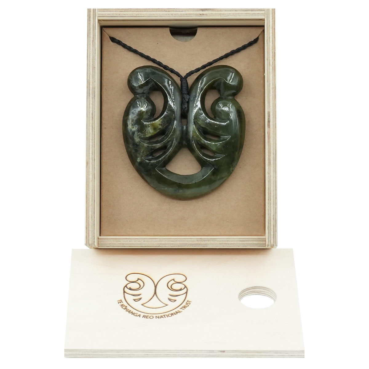 Taonga Pounamu – L45
