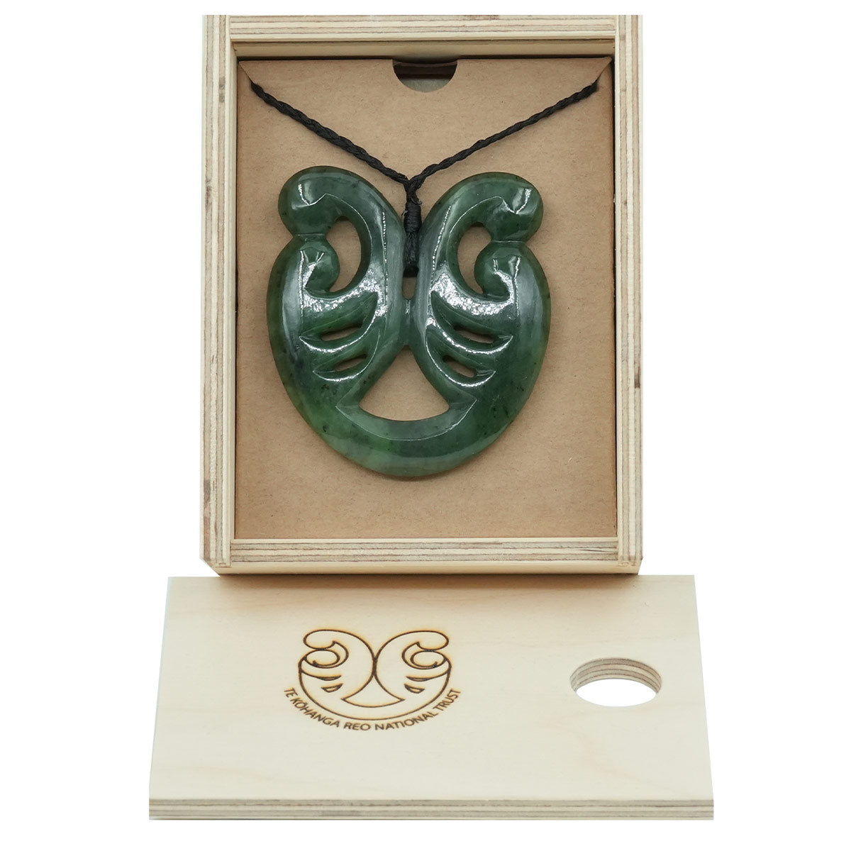 Taonga Pounamu – L67