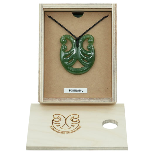 Taonga Pounamu – Sm21