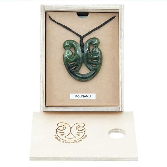 Taonga Pounamu – Sm32