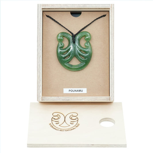 Taonga Pounamu – Sm41