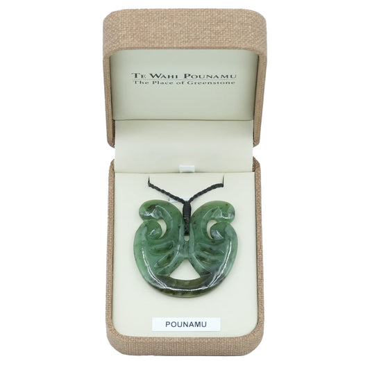 Taonga Pounamu – Sm48