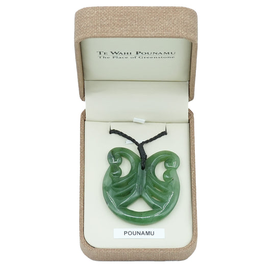 Taonga Pounamu – Sm56