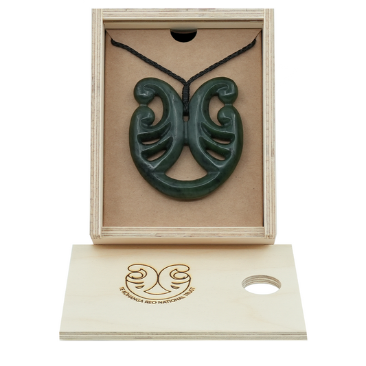 Taonga Pounamu – L172